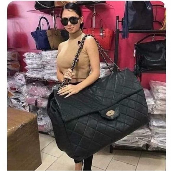 Meet your Posher, Autumn - Picture 1 of 1